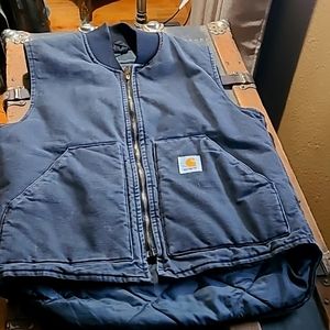Men's Carhartt Insulated Vest. Med